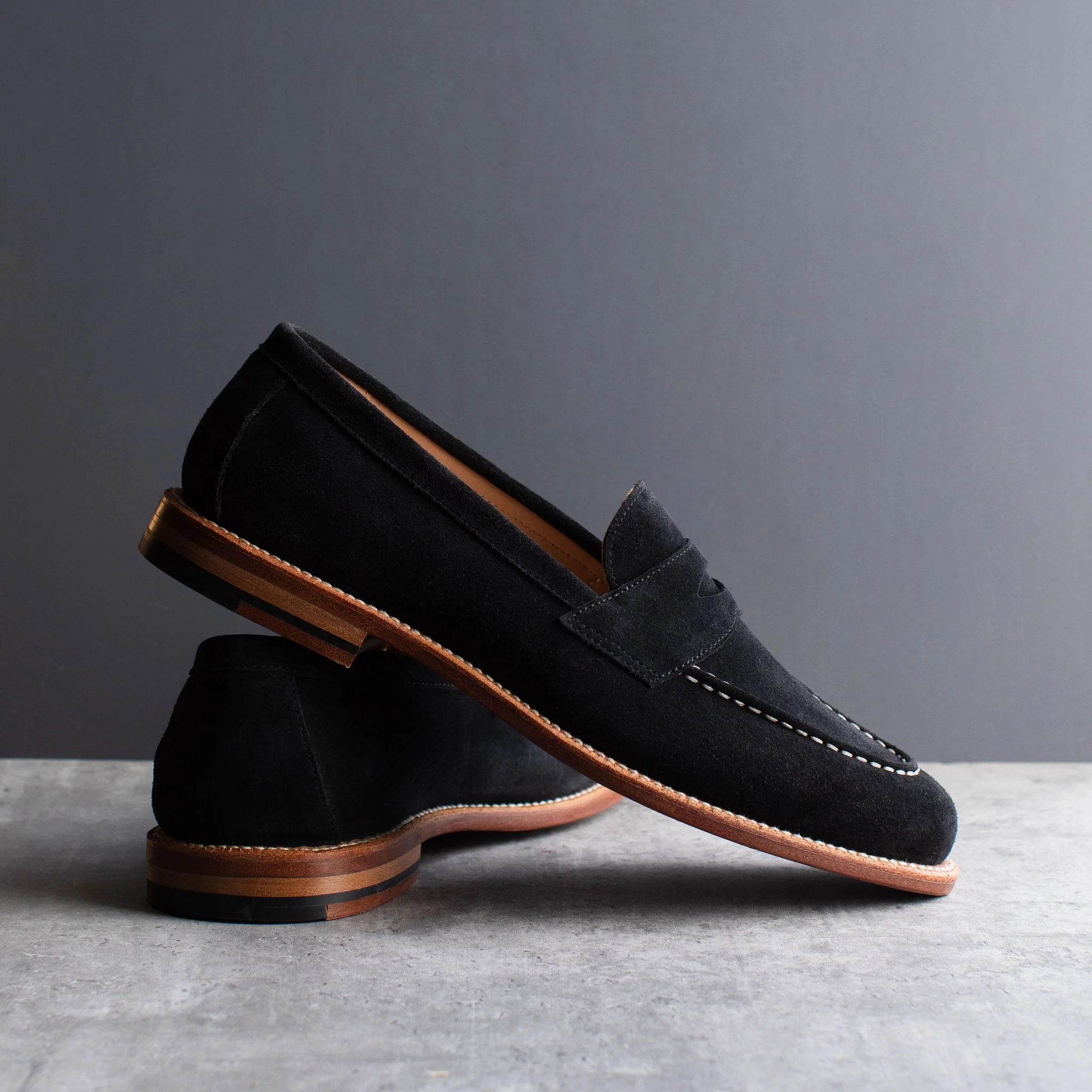 Traveler Penny Black Suede - Image 5