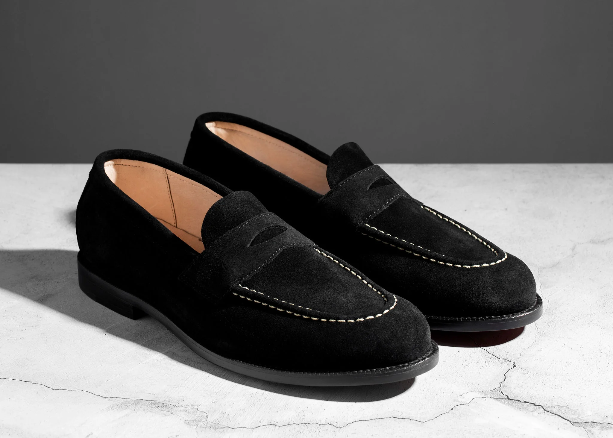 Unlined Traveler Penny Black Suede - Image 2