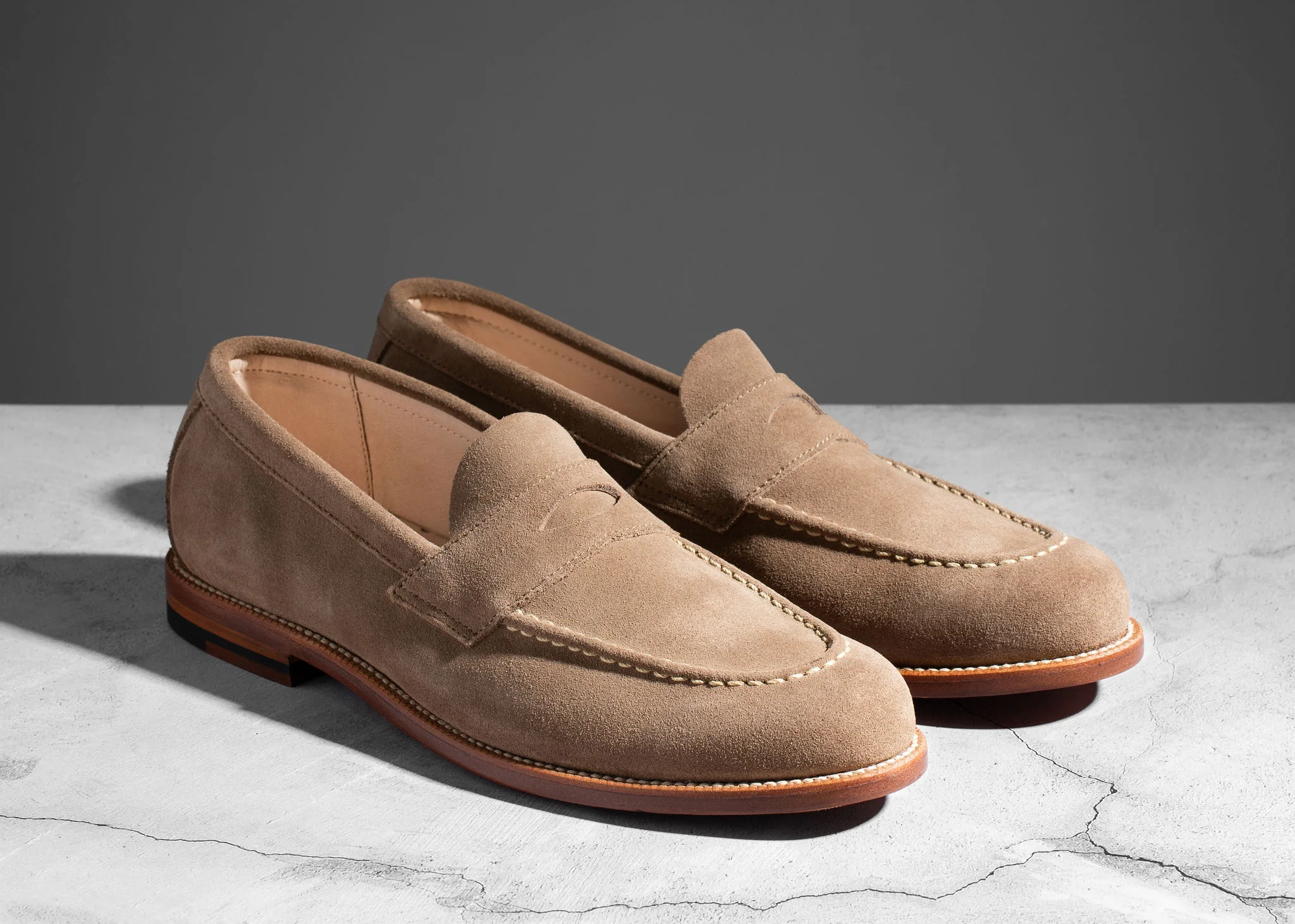 Unlined Traveler Penny Sand Suede - Image 2