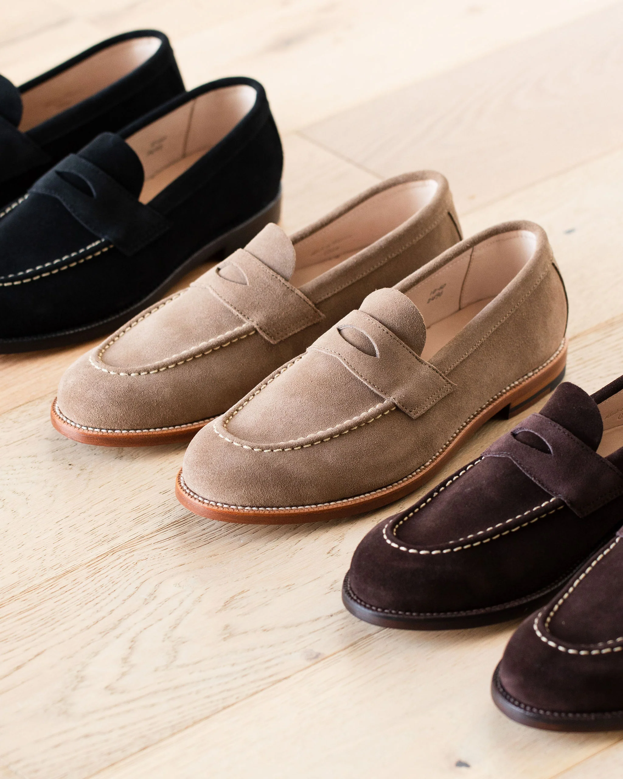 Unlined Traveler Penny Sand Suede - Image 7
